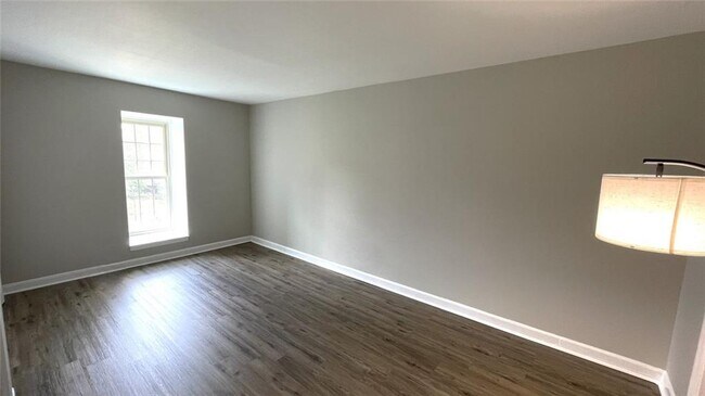 Building Photo - 3091 Colonial Way