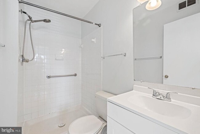 Building Photo - 3331 Buehler Ct