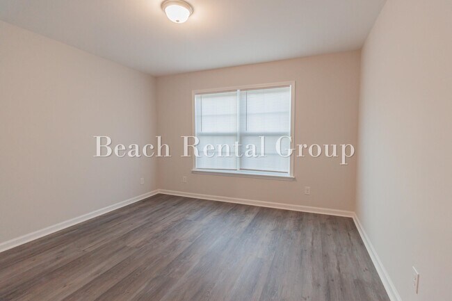 Building Photo - 3223 Merganser Dr