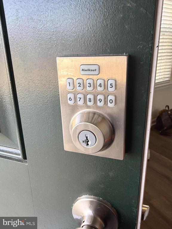 Building Photo - 345 Anconas Blvd