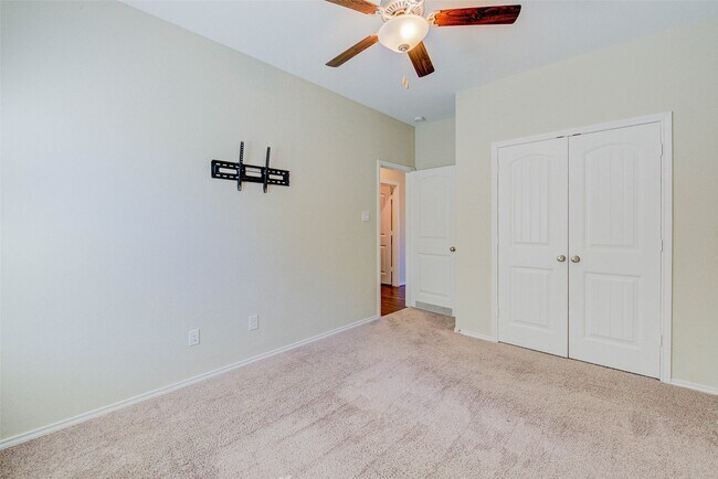 Building Photo - 9547 Summer River Dr