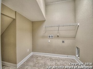 Building Photo - 5423 Chrysanthemum