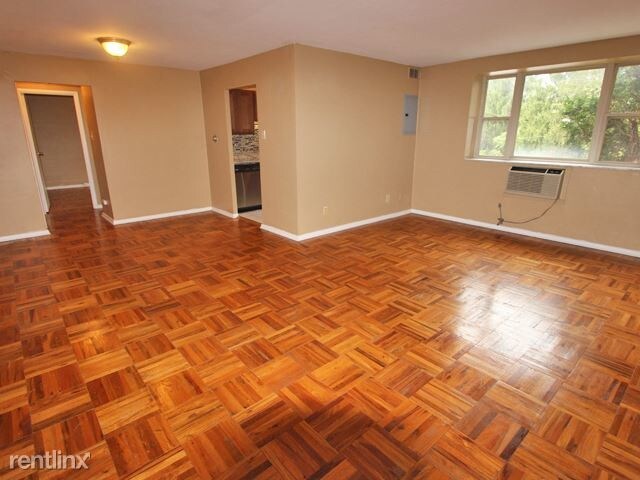 Building Photo - 103 McKnight Cir