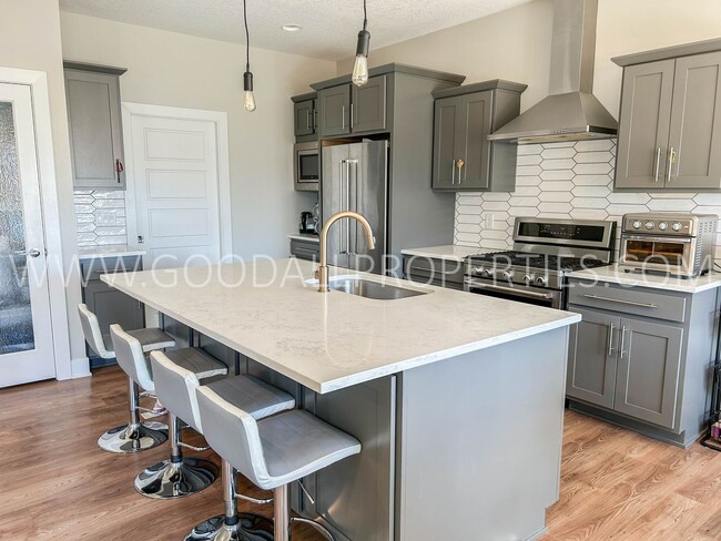 Building Photo - Modern 4 bedroom ranch in Waukee on a corner lot!