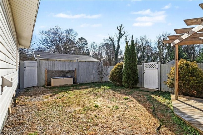 Building Photo - 257 Stegall Dr