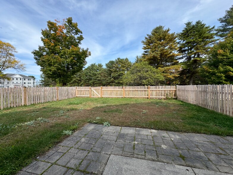 Building Photo - 11 Enterprise Dr