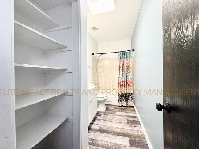 Building Photo - 1981 N Terraza de la Cienega