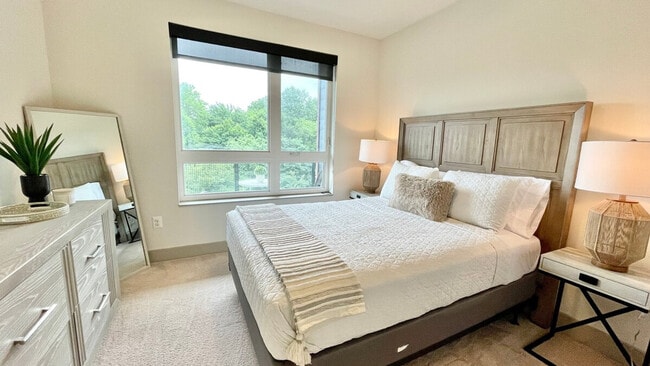 Building Photo - 7480 Carriage Hills Dr