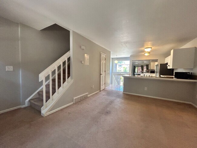 Building Photo - Hidden Gem in Downtown Boulder! 3 Bed 2 Bath Condo Available