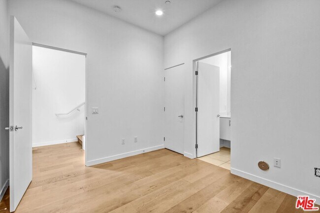 Building Photo - 1240 Gordon St