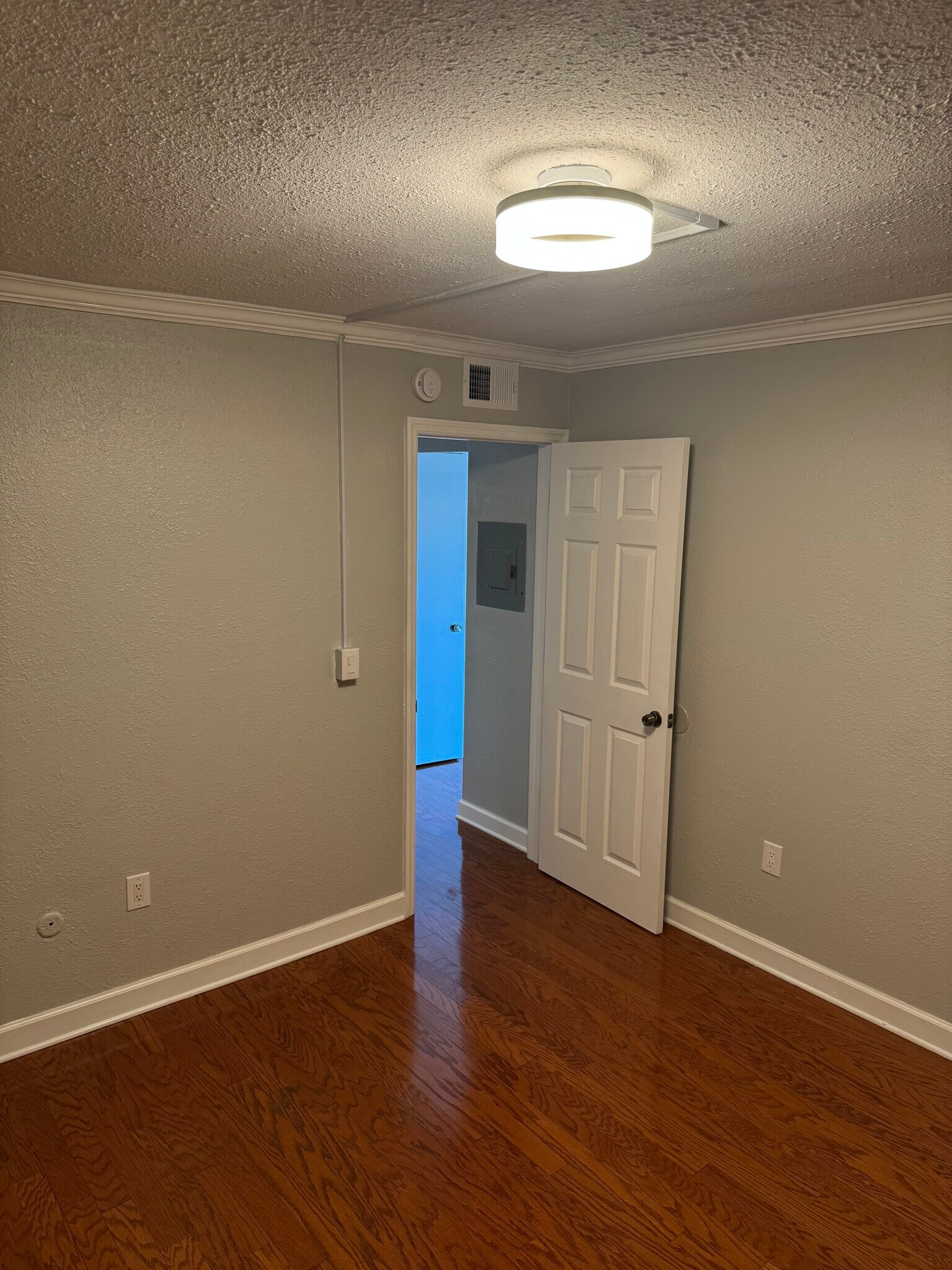 Building Photo - 3232 S Macdill Ave