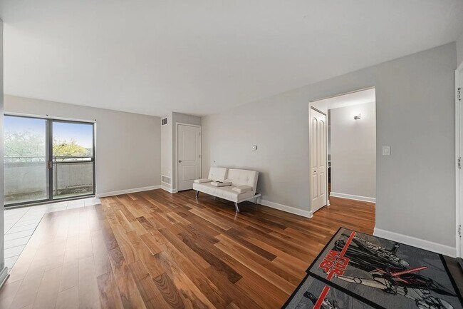 Building Photo - 1463 Mercury Dr