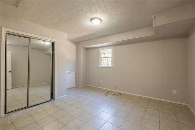 Building Photo - 1798 Dogwood Ct SW