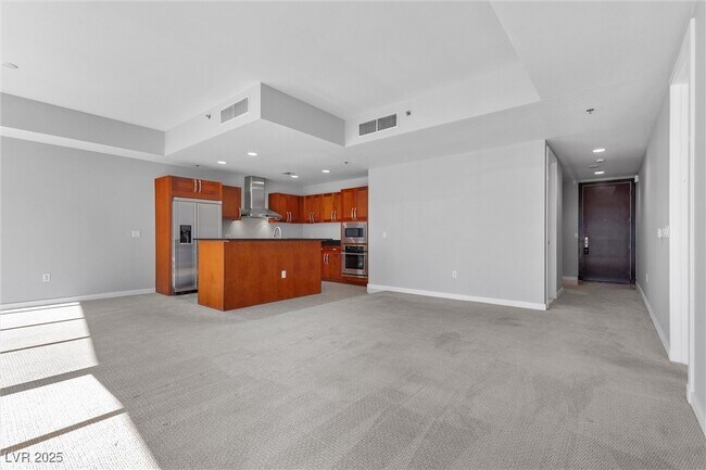 Building Photo - 4525 Dean Martin Dr
