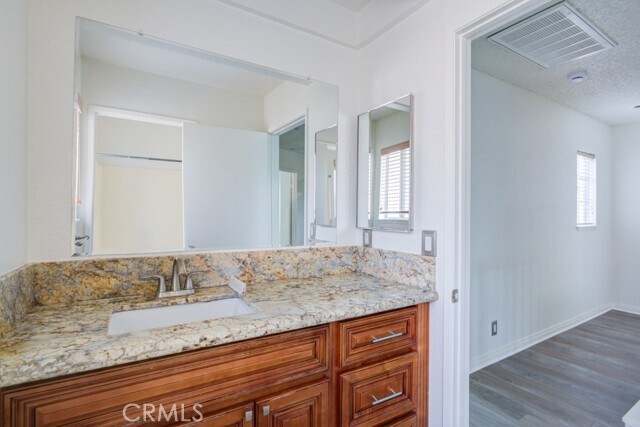 Building Photo - 13006 Parkview Dr