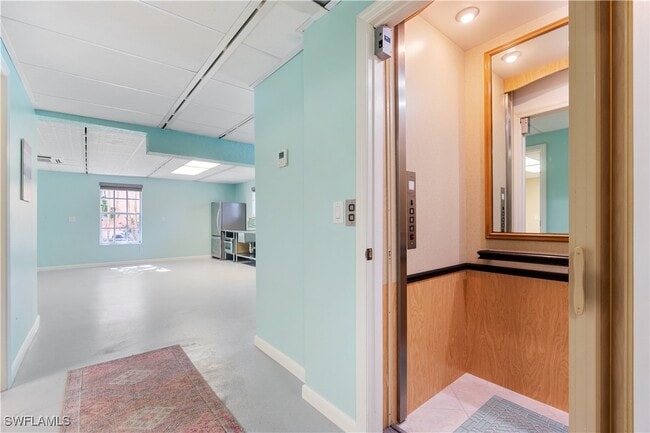 Building Photo - 27130 Flamingo Dr