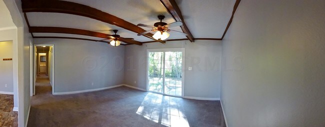 Building Photo - 602 Plaza Dr