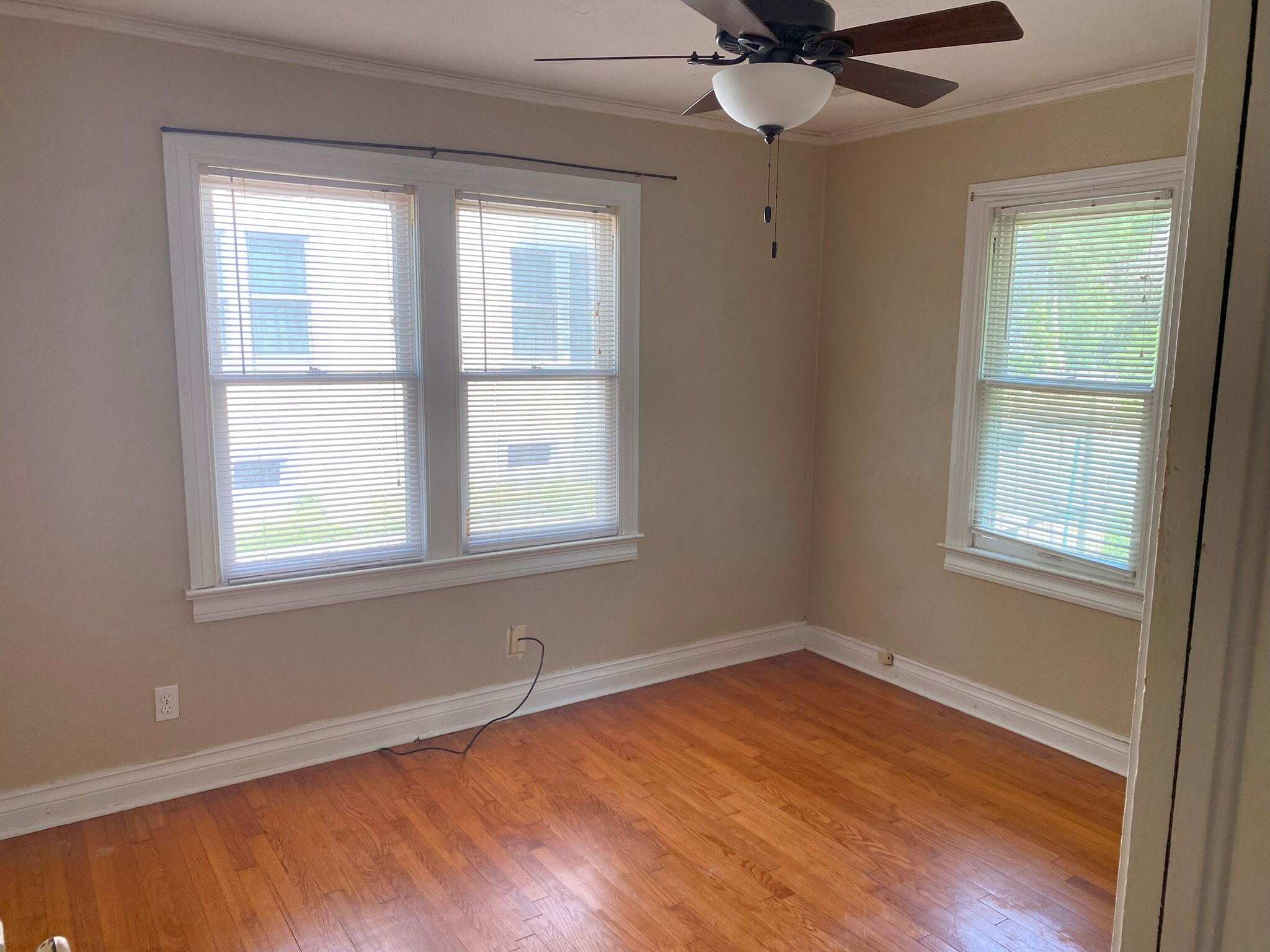 Building Photo - 325 E Duffy St