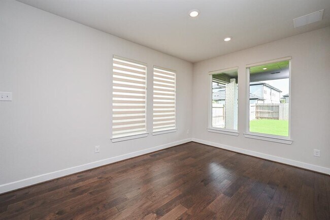 Building Photo - 21827 Erskine Peaks Pl