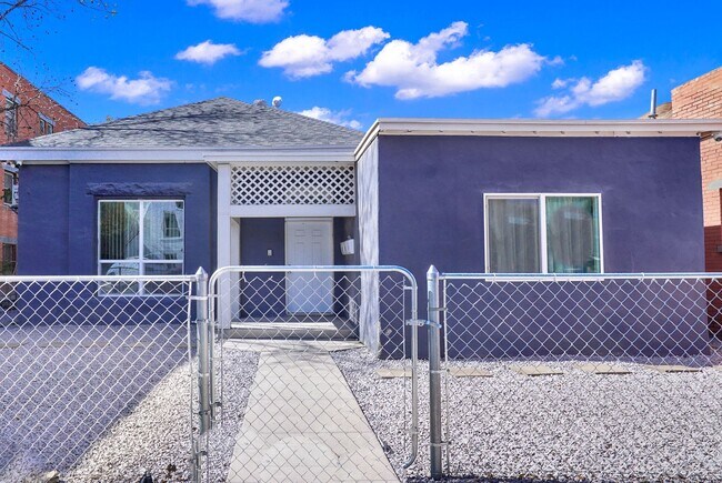 Primary Photo - Central 1 Bedroom 1 Bath