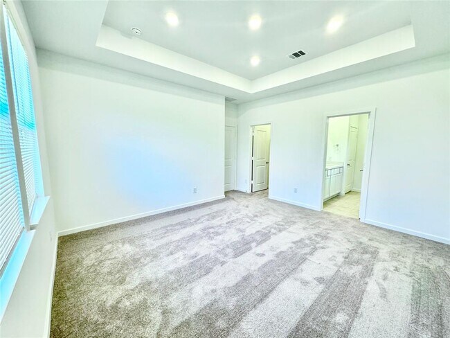 Building Photo - 21823 White Stone Creek Dr