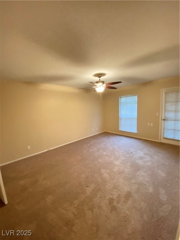 Building Photo - 3125 Pinehurst Dr