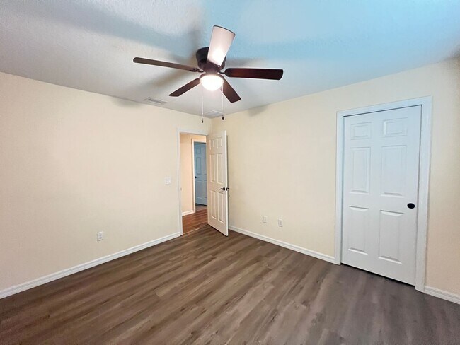 Building Photo - BEAUTIFUL 3 BD/2BA Home in Ocala!!!