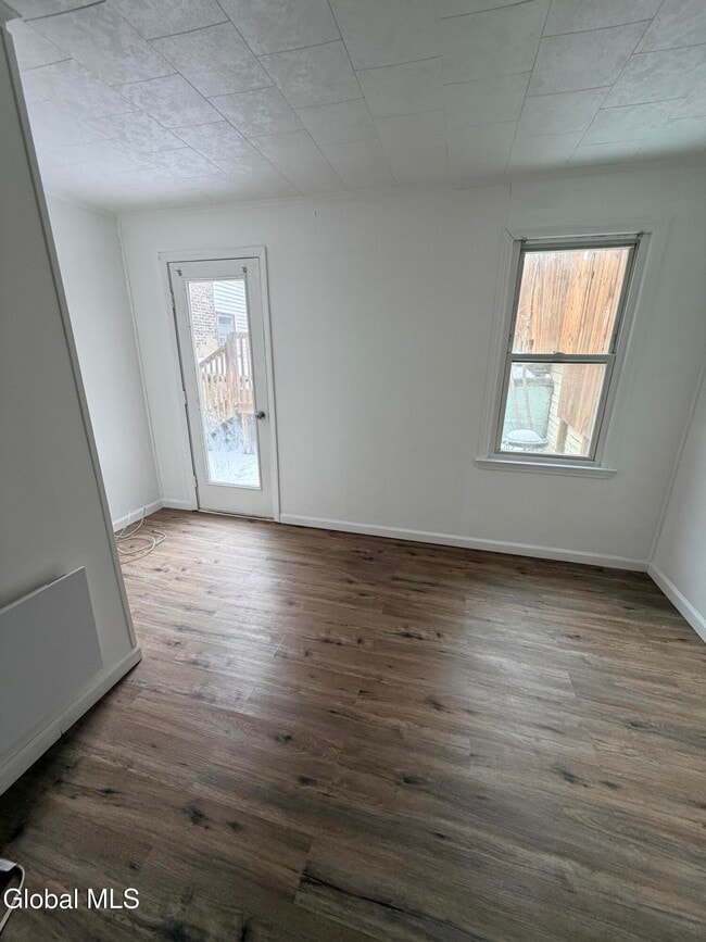 Building Photo - 200 Mohawk St