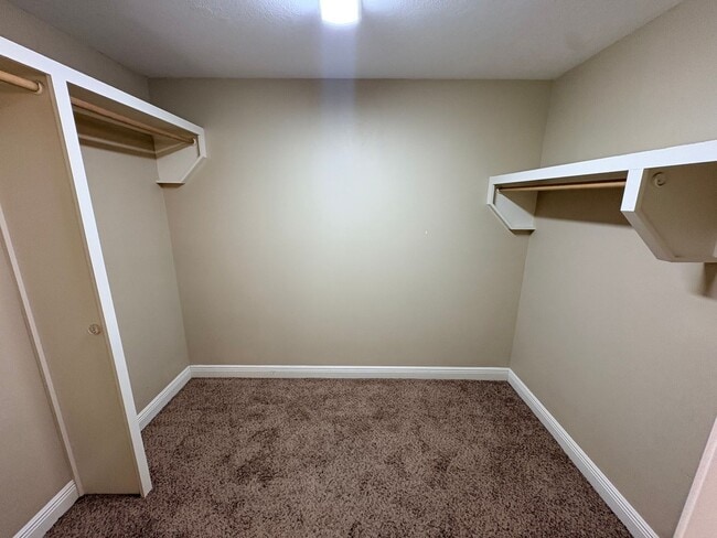 Building Photo - 4418 Monticello St