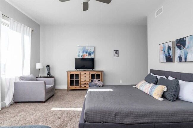 Building Photo - 12A Fern Ave