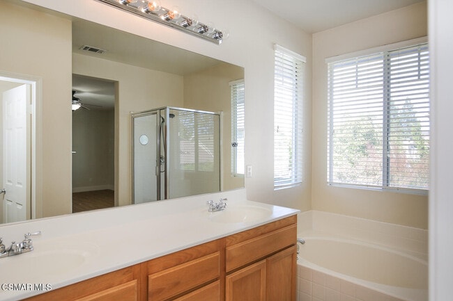 Building Photo - 1129 Azalea Way