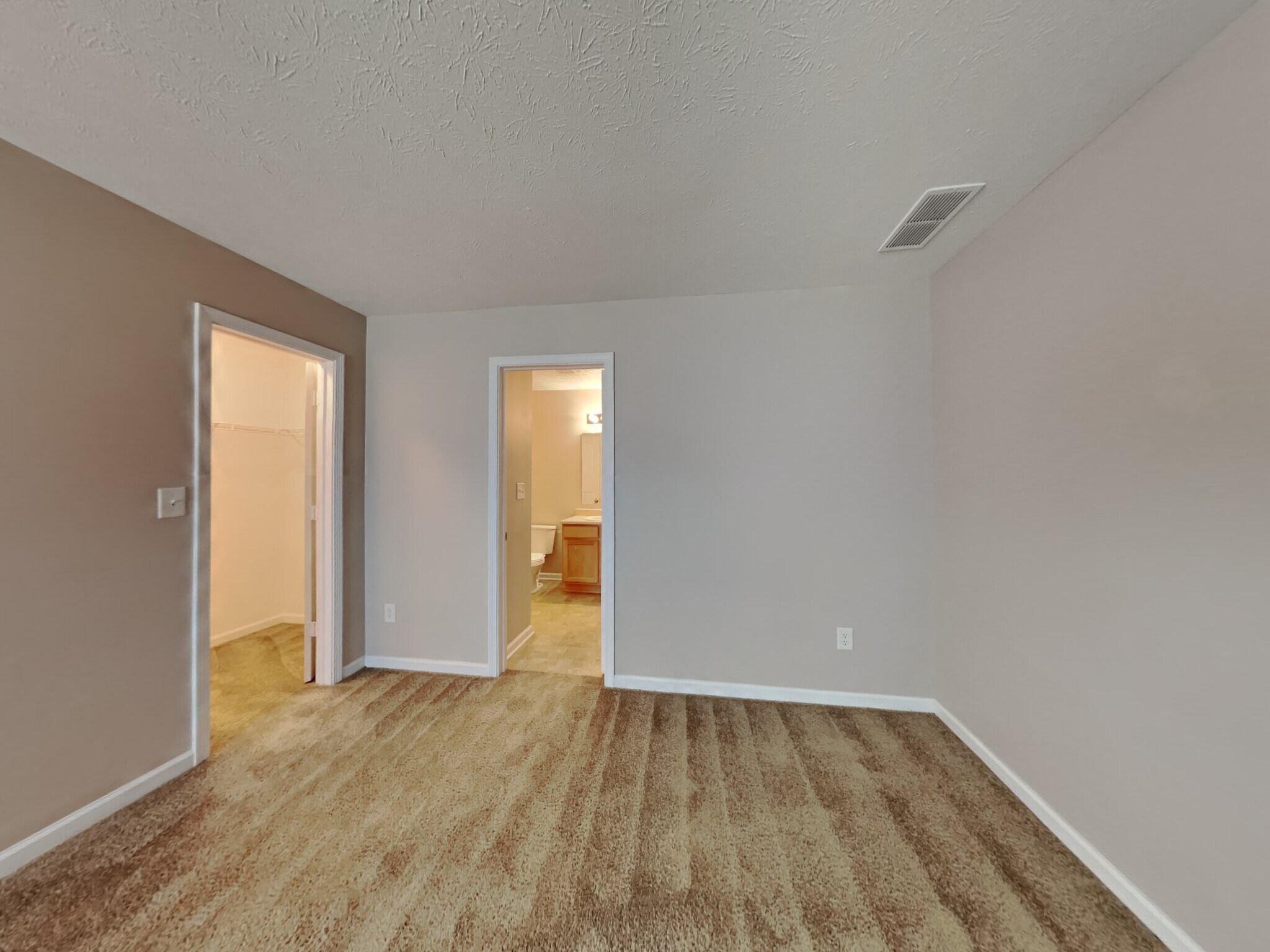 Building Photo - 7251 Blue Ridge Dr