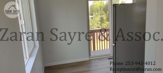Building Photo - 483- Fully Renovated 4 Bedroom on Quiet Cu...