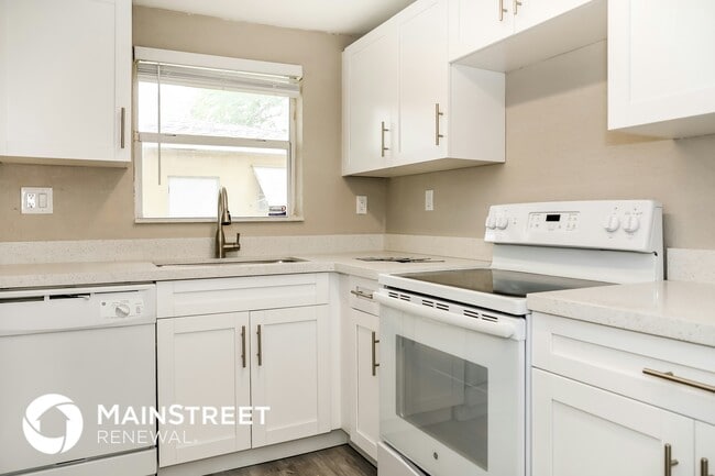 Building Photo - 212 Grant Dr