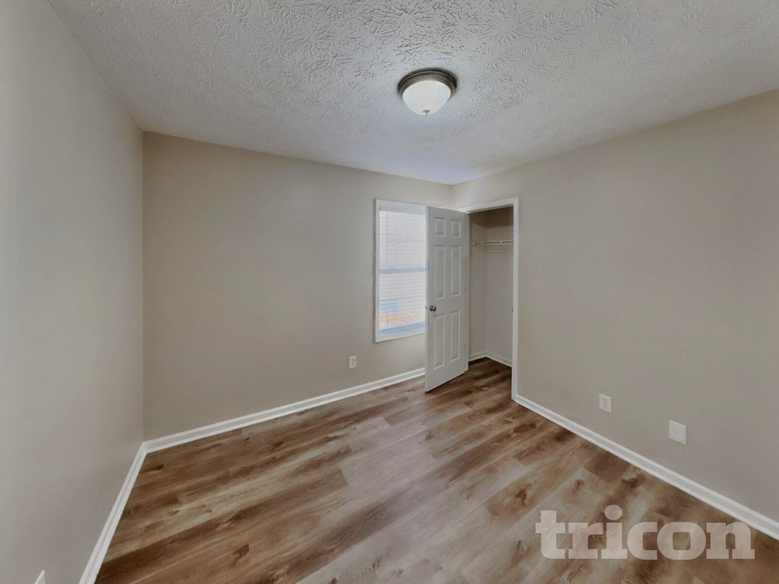 Building Photo - 989 Chesire Way