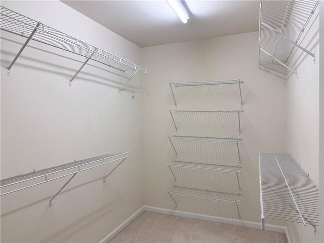 Building Photo - 8965 Friarbridge Dr