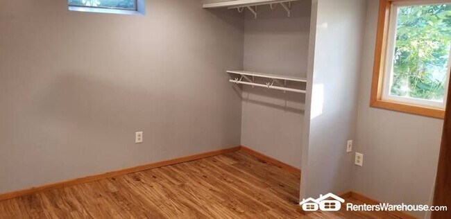 Building Photo - Available Now = 4 Bedroom 2 Bath Updated H...