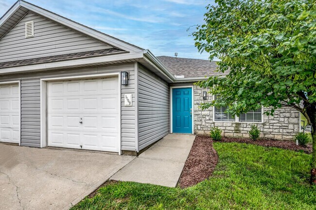 Primary Photo - Stylish Belton Townhome | 3 Beds, 2 Baths,...