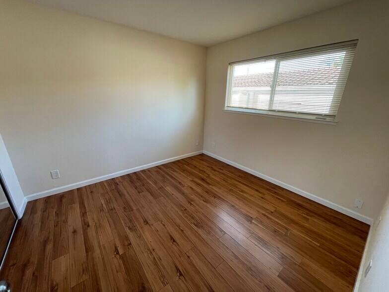 downstairs bedroom - 1705 Monroe St