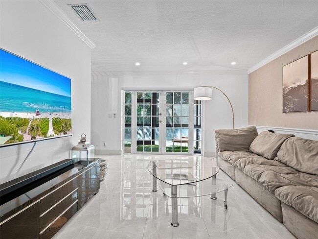 Building Photo - 2553 NW 42nd Ave