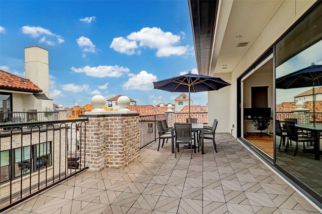 Building Photo - 1147 Castellina Ln