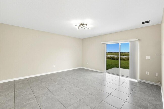 Building Photo - 724 Daring Dr