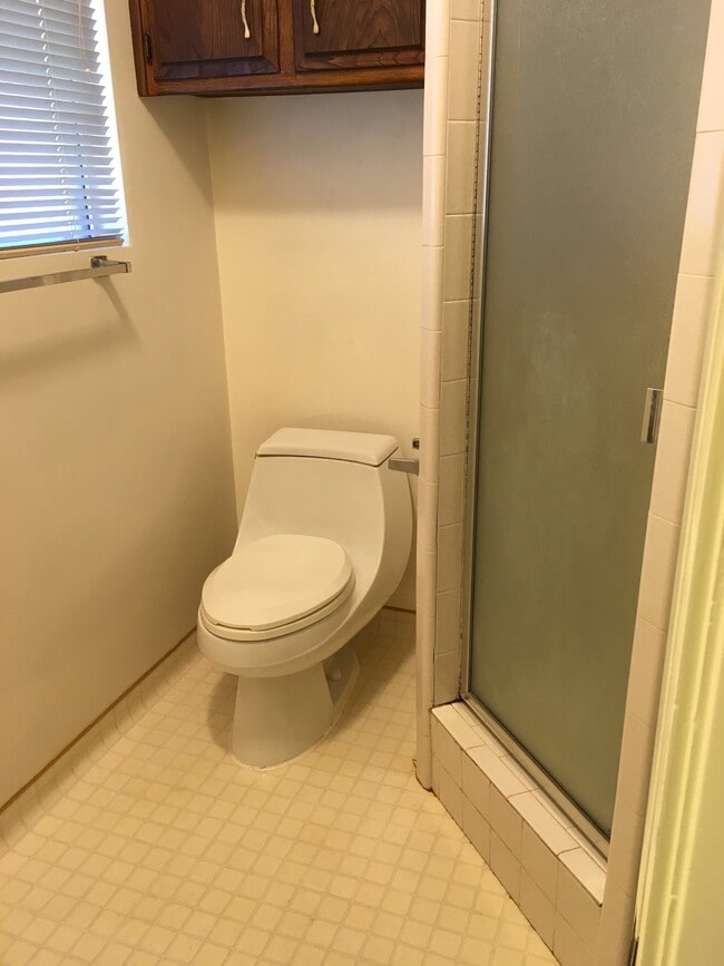 Building Photo - 5609 Logan St