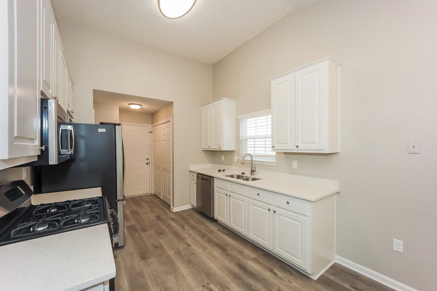 Building Photo - 154 Fairhaven Tr