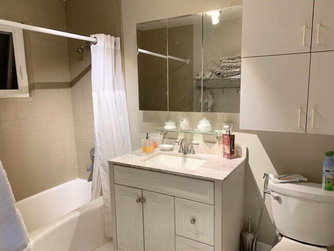 Building Photo - Old Town San Diego Unit