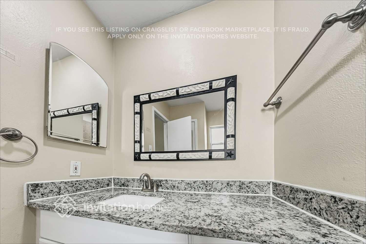 Building Photo - 9422 Chartermoss Cir