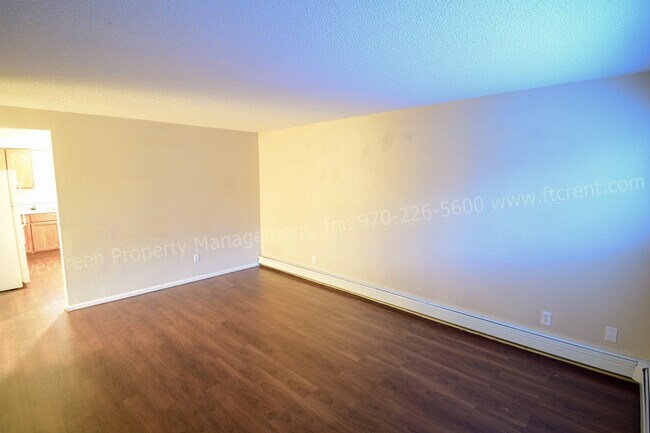 Building Photo - 3006 Sunset Dr