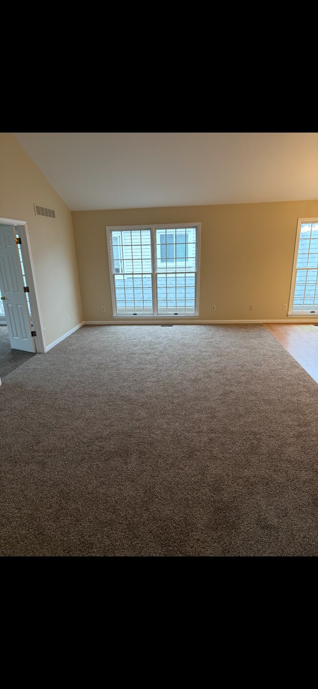 Building Photo - 889 Neff Rd