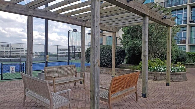 Building Photo - 4561 Olde Perimeter Way