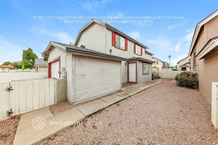 Building Photo - 2349 W Garden Dr